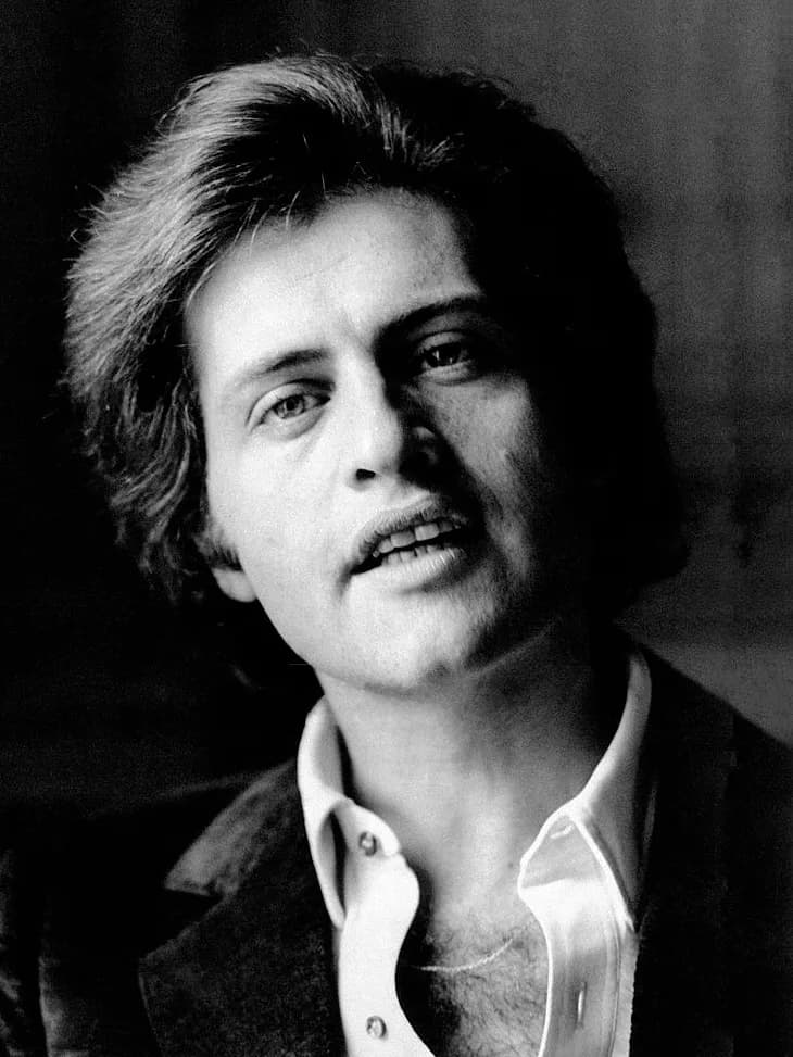 Joe Dassin - Portrait of American-born French singer Joe Dassin.