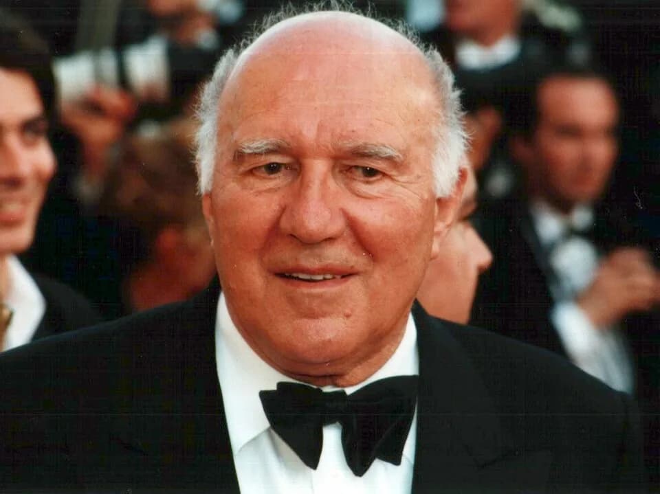 Michel Piccoli - Michel Piccoli at Cannes in 2000. My own work.