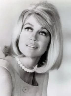 Dorothy Malone - Photo of Dorothy Malone as Constance MacKenzie from the television program Peyton Place.