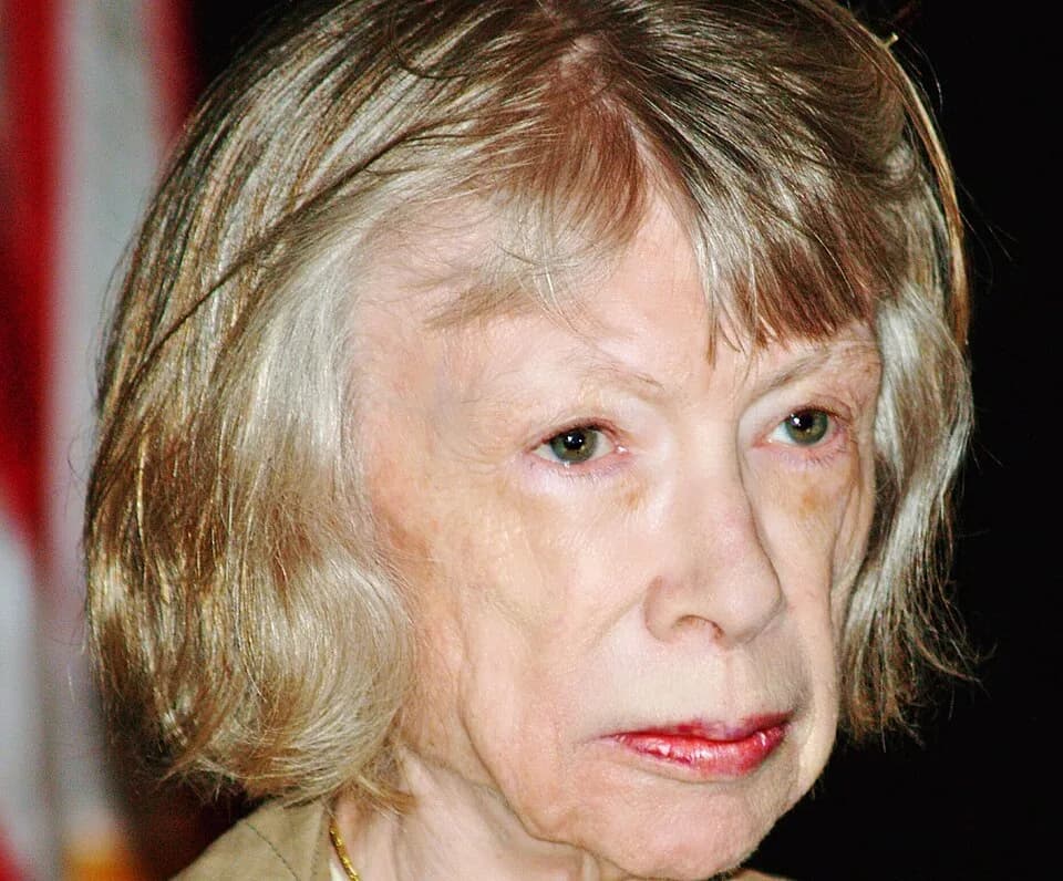 Joan Didion - Joan Didion at the 2008 Brooklyn Book Festival in New York City.The photographer dedicates this photograph to Eleanor Silvers, mother of Jeffpw.