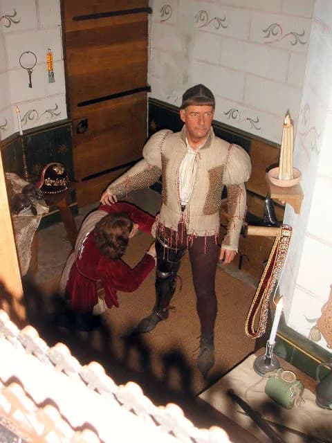 Marie Tussaud - Diorama in Warwick Castle, depicting Richard Neville, 16th Earl of Warwick, (1428–71) as he prepares for the Battle of Barnet, 14 April 1471.  This is part of "Kingmaker—A Preparation 
