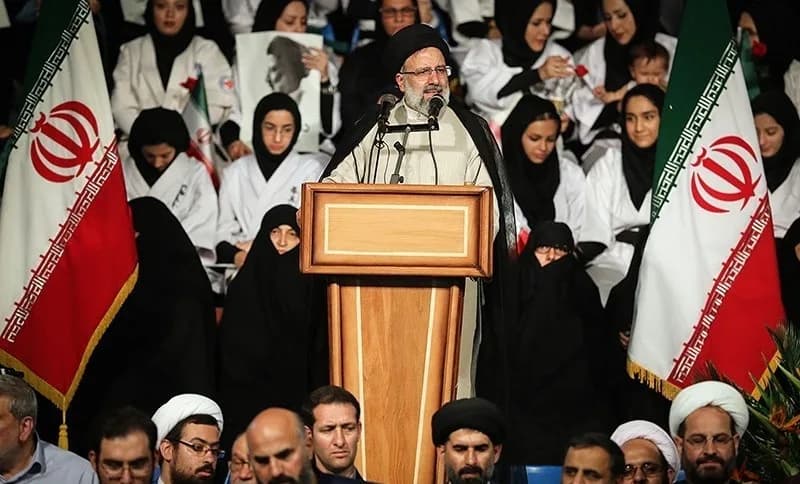 Ebrahim Raisi - Ebrahim Raisi supporters campaigning in Tehran, Iran for 2017 presidential election
