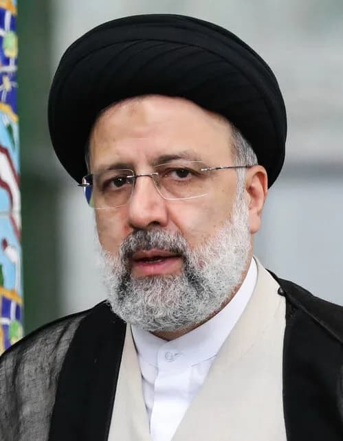 Ebrahim Raisi - Presidential candidate Seyyed Ibrahim Ra'isi cast his ballot in the presidential election on Friday morning at the Ershad Mosque.