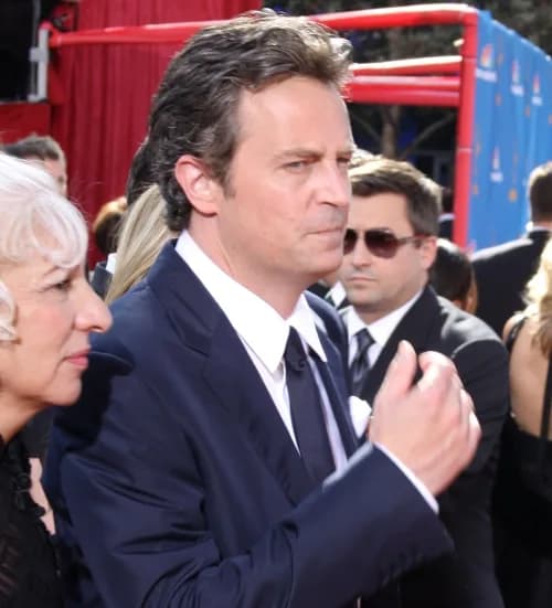 Matthew Perry - Matthew Perry matthew-perry-300x257.jpg