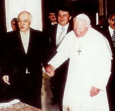Fethullah Gülen - Fethullah Gülen beim Papst in 1998