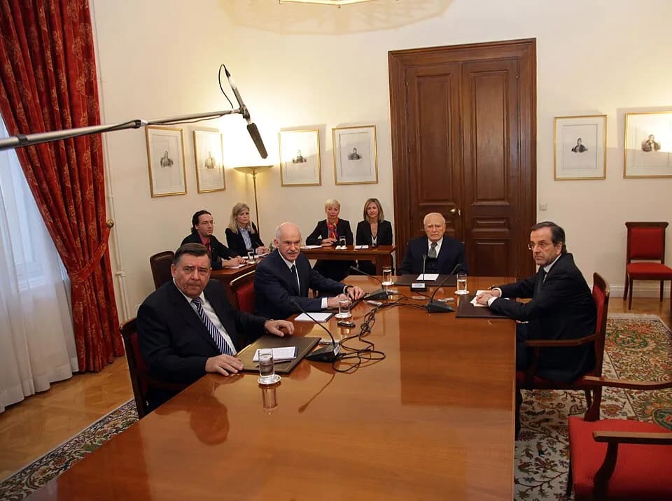 Karolos Papoulias - Σύσκεψη των πολιτικών αρχηγών με τον Πρόεδρο της Δημοκρατίας, Κάρολο Παπούλια
Προεδρικό Μέγαρο
10 Νοεμβρίου, 2011