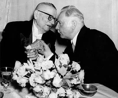 Juho Kusti Paasikivi - J.K. Paasikivi with the chairman of the Supreme Soviet K.E. Voroshilov in Moscow.