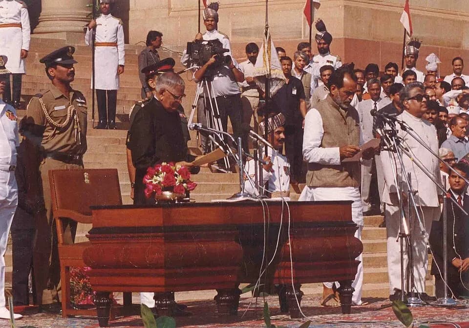 Chandra Shekhar - Swearing-in ceremony of Shri Chandra Sekhar as the Prime Minister of India at Rashtrapati Bhavan forecourt