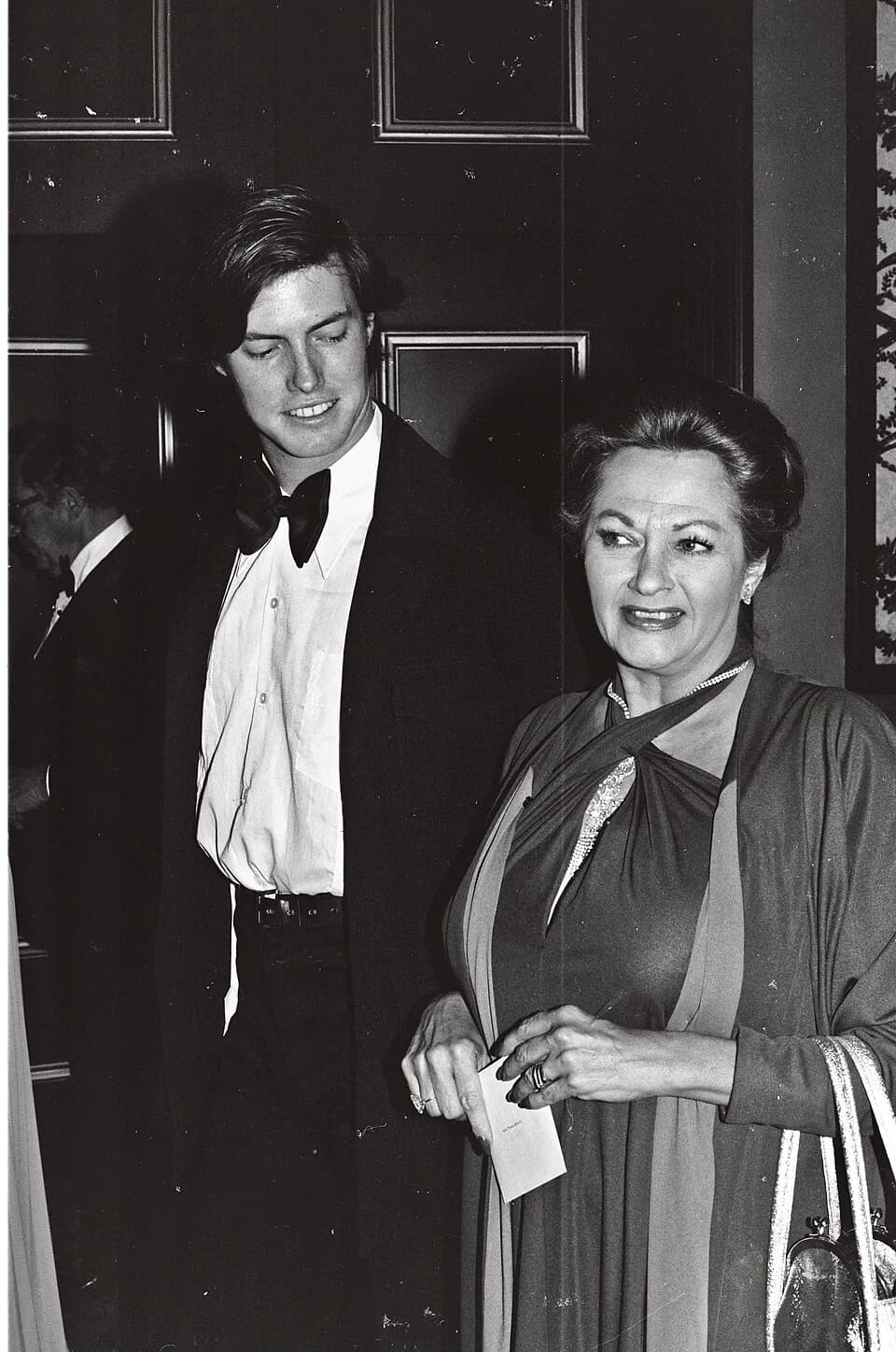 Yvonne De Carlo - Yvonne Decarlo and son, Bruce Morgan, at the National Film Society convention, May 1979.    NOTE:  Permission granted to copy, publish, broadcast or post any of my photos, but please
