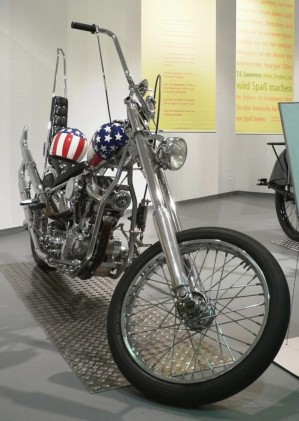 Peter Fonda - Captain America, Harley Davidson Chopper feautered in Easy Rider