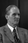 Karl Carstens