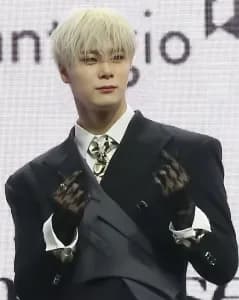Moonbin Moonbin