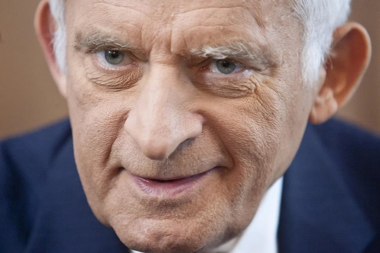 Stanisław Jerzy Lec — jerzy, buzek, politician, portrait, man, male, prime minister, mep, jerzy buzek, politician, politician, politician, politician, politician, prime minister, prime minister, prime minister