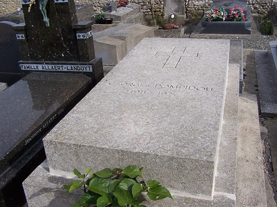Georges Pompidou - Grave of President Georges Pompidou in Orvilliers (Yvelines, France)