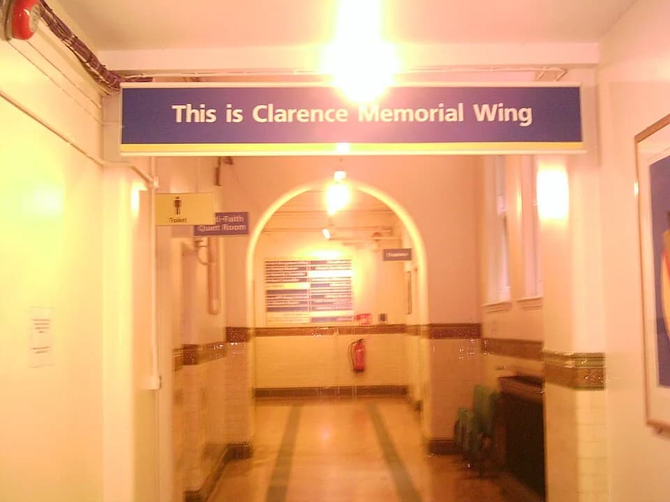 Alexander Fleming - Clarence Memorial Wing in St Mary's Hospital, London. Picture intended for my userpage at spanish wikipedia.