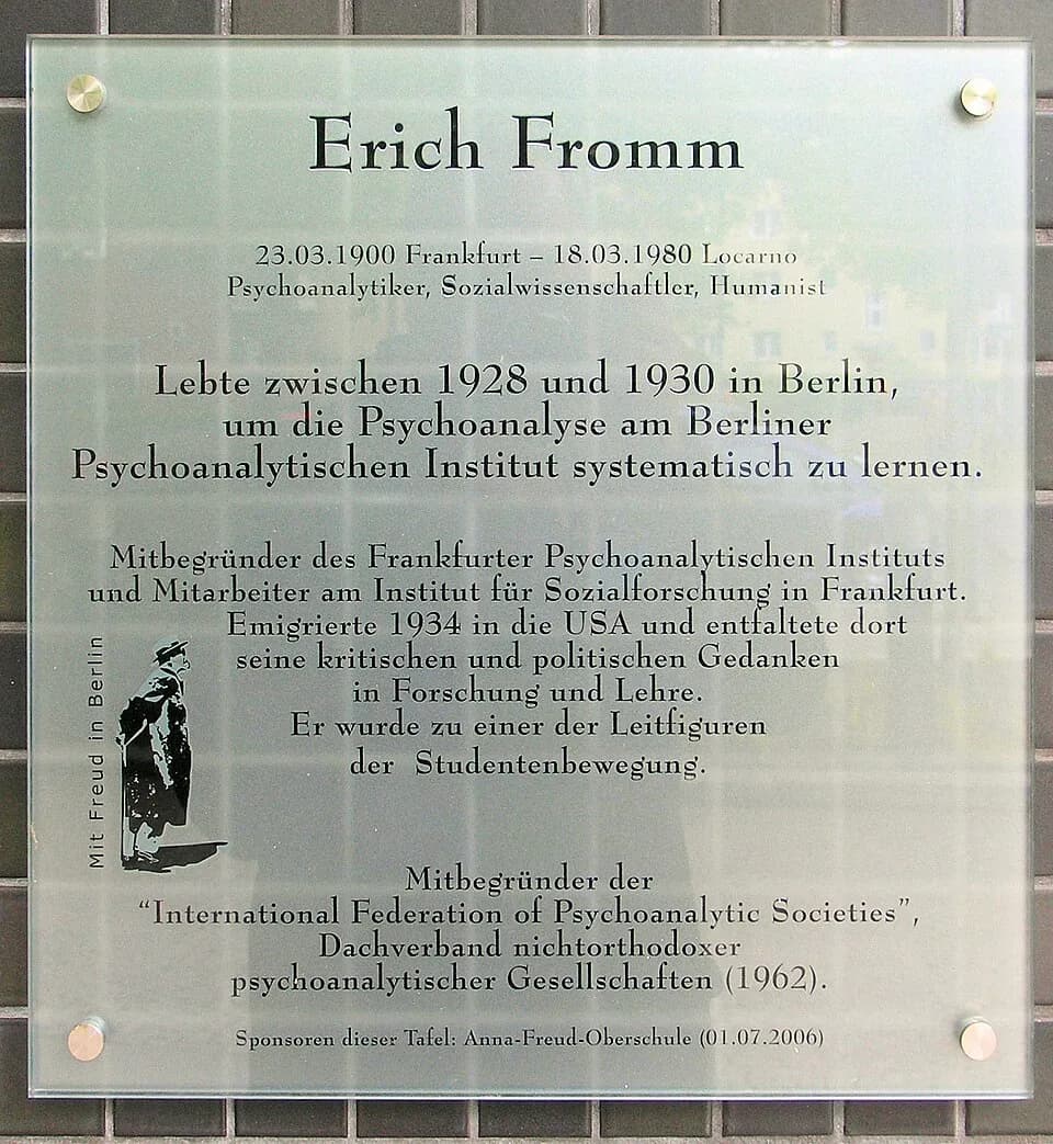 Erich Fromm - Memorial plaque, Erich Fromm, Bayerischer Platz 1, Berlin-Schöneberg, Germany