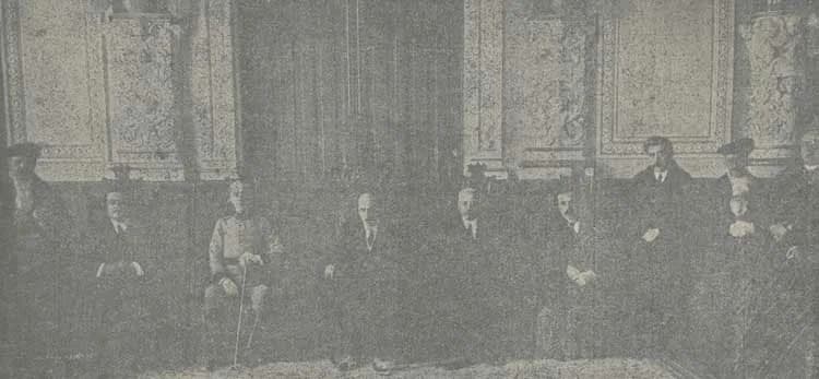 Jacinto Benavente - Jacinto Benavente preside Sesión del Ayuntamiento. Hijo adoptivo - Valladolid - Valladolid, 1923, 22 de Diciembre, p 4 - Papel B/N