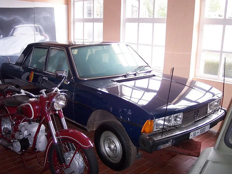 Erich Honecker - Peugeot 604 von Erich Honecker (IA-1000).jpg