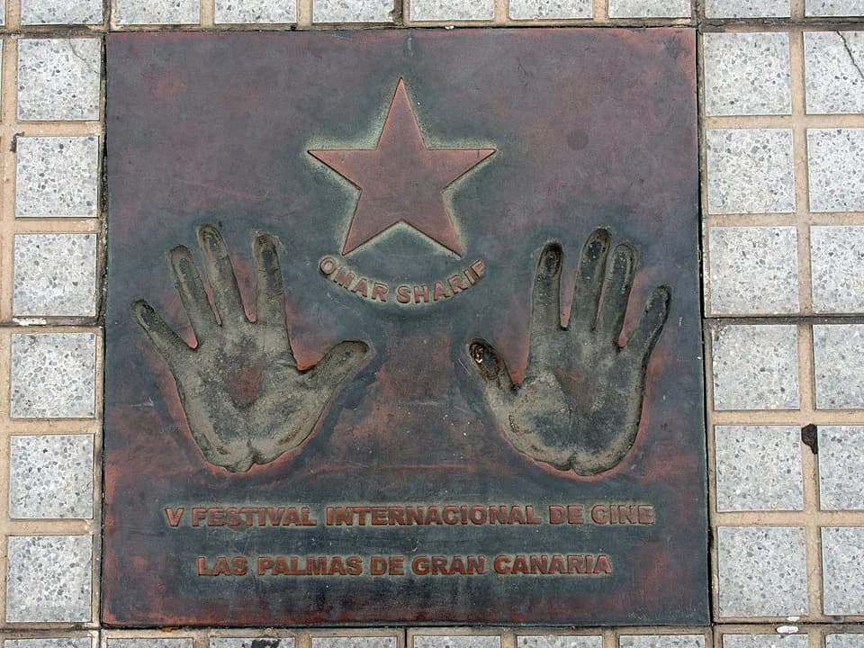 Omar Sharif - Stern und Handabdruck von Omar Sharif im Straßenpflaster vor dem Auditorio Alfredo Kraus, Las Palmas (Gran Canaria)