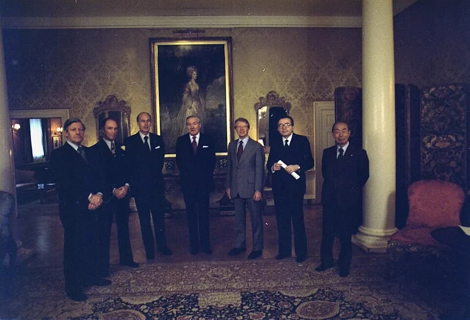 Giulio Andreotti - Portrait of G7 leaders: Helmut Schmidt, Pierre Trudeau, Valéry Giscard d'Estaing, James Callaghan, Jimmy Carter, Giulio Andreotti and Takeo Fukuda. 05/08/1977