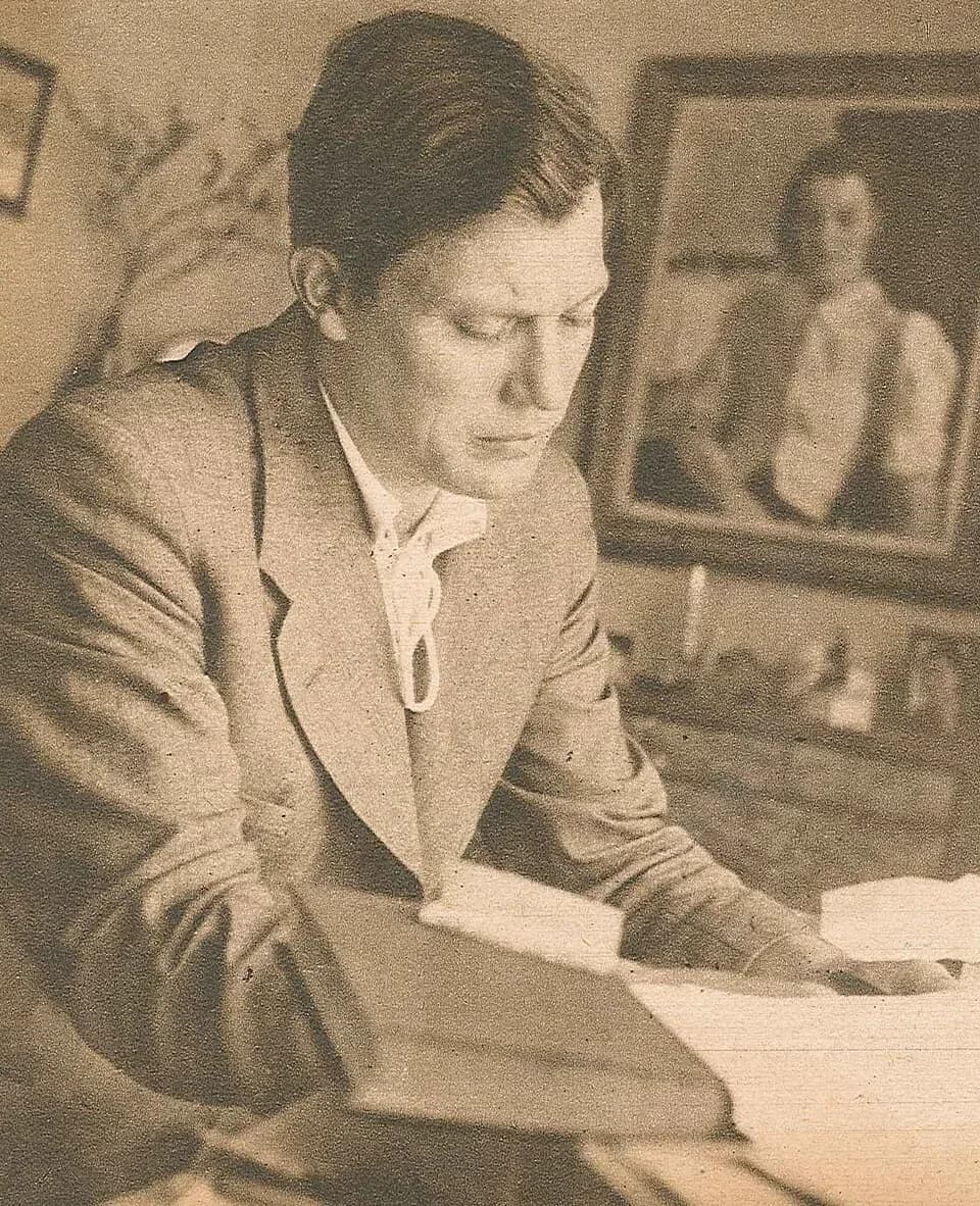 Harry Martinson - en:Harry Martinson (1904-1978), Swedish author and poet; reciever of the en:Nobel Prize in Literature in 1974.