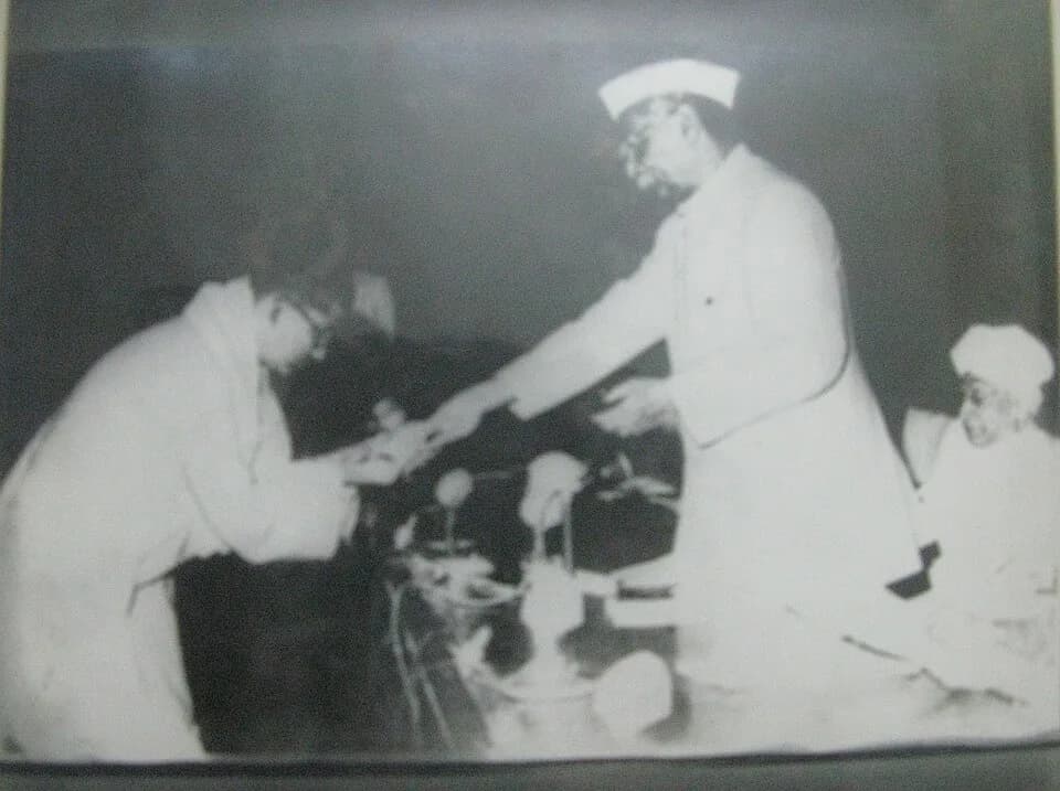 Rajendra Prasad - Prabodh Chandra Goswami receiving National Award for Teachers from Dr. Rajendra Prasad - the first president of India