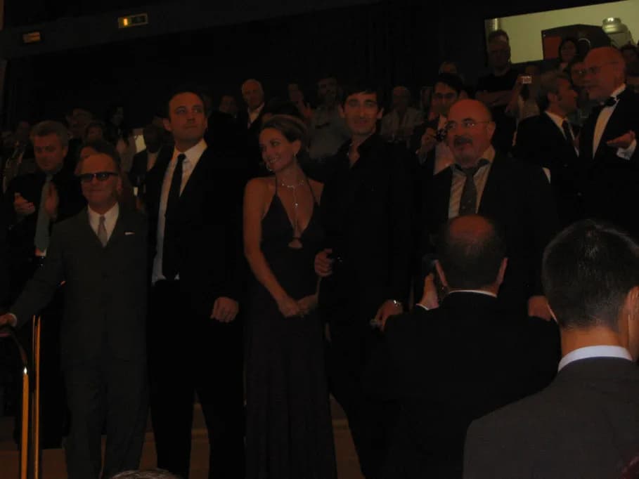 Bob Hoskins - The cast: Ben Affleck, Diane Lane, Adrien Brody, and Bob Hoskins