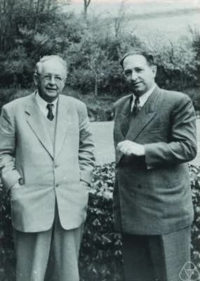 Hermann Weyl - Hermann Weyl (left) and Ernst Peschl (right)