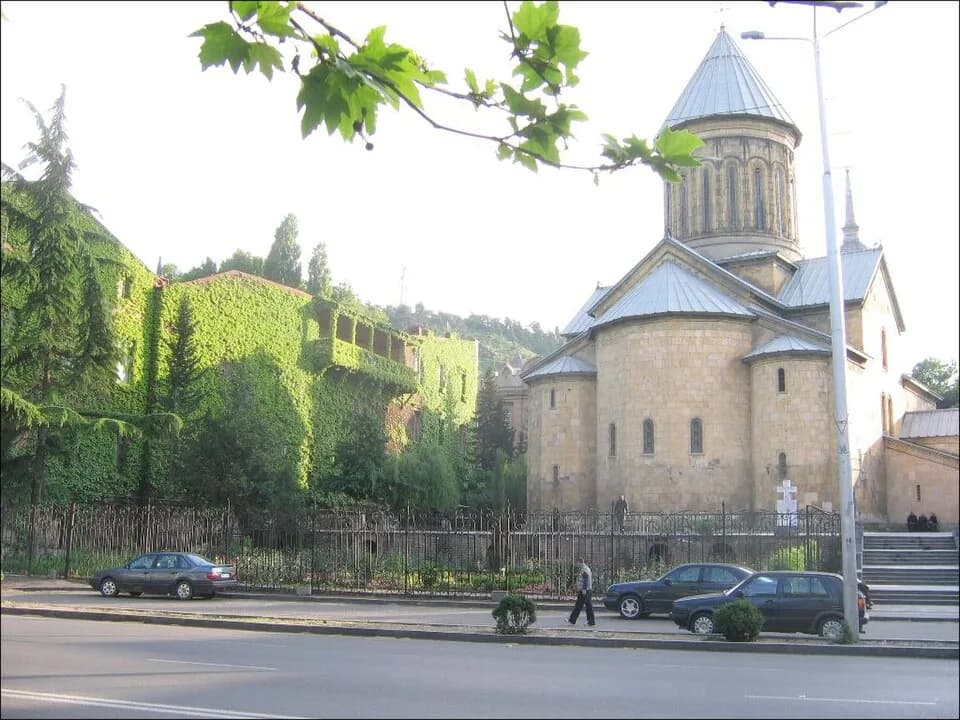 Zviad Gamsakhurdia - Sioni Cathedral in Tbilisi