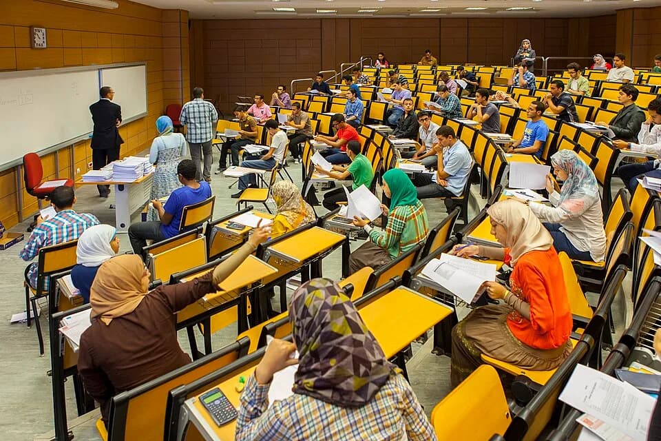 Ahmed Zewail - The University Students in a lecture