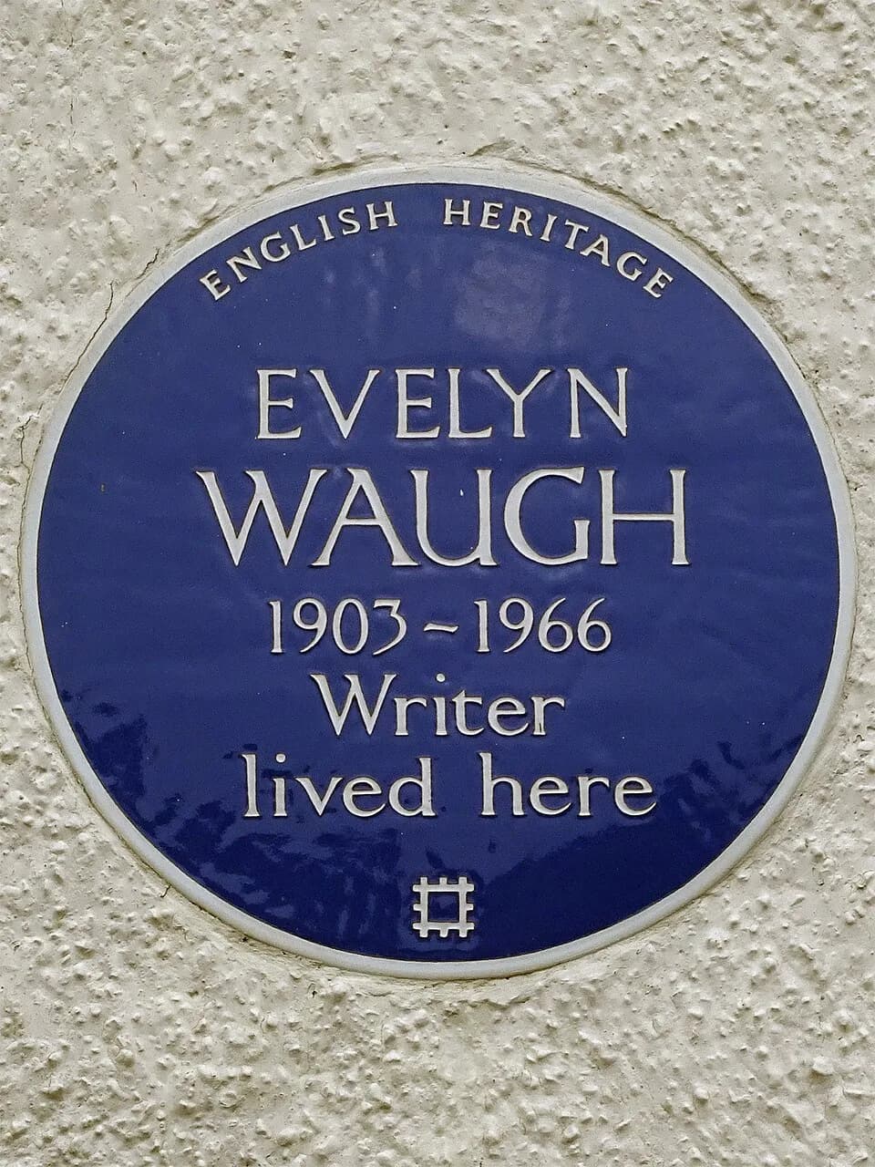 Evelyn Waugh - Blue plaque erected in 1993 by English Heritage at 145 North End Road, Golders Green, London NW11 7HT, London Borough of Barnet