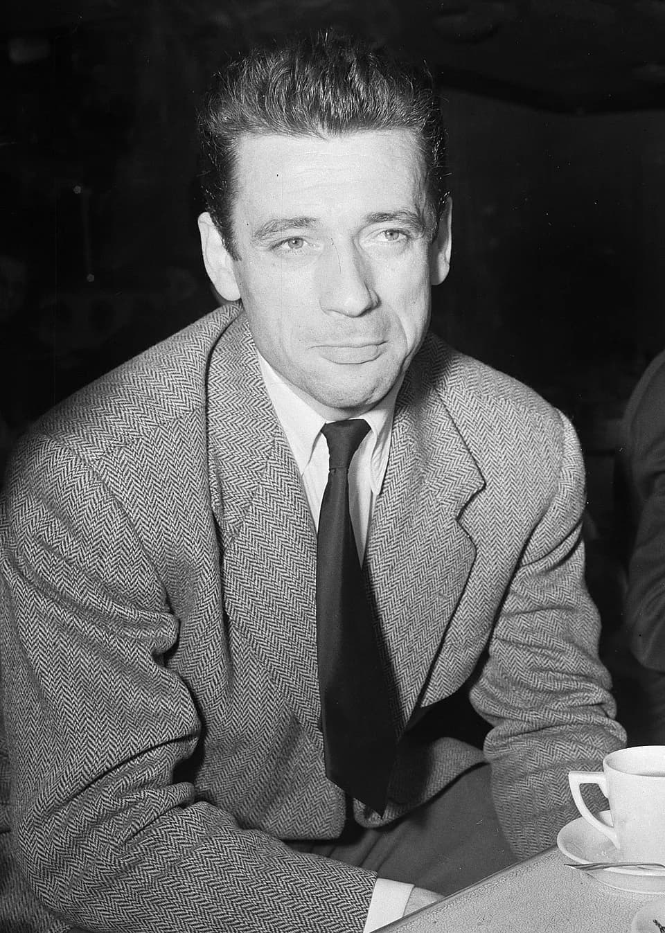 Yves Montand - Yves Montand bezoekt Nederland