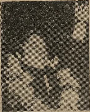 Kim Young-sam - 신민당은 1974년 8월 23일 상오 명동예술극장에서 속개된 이틀째 전당대회에서 김영삼씨를 새 당수로 선출했다.