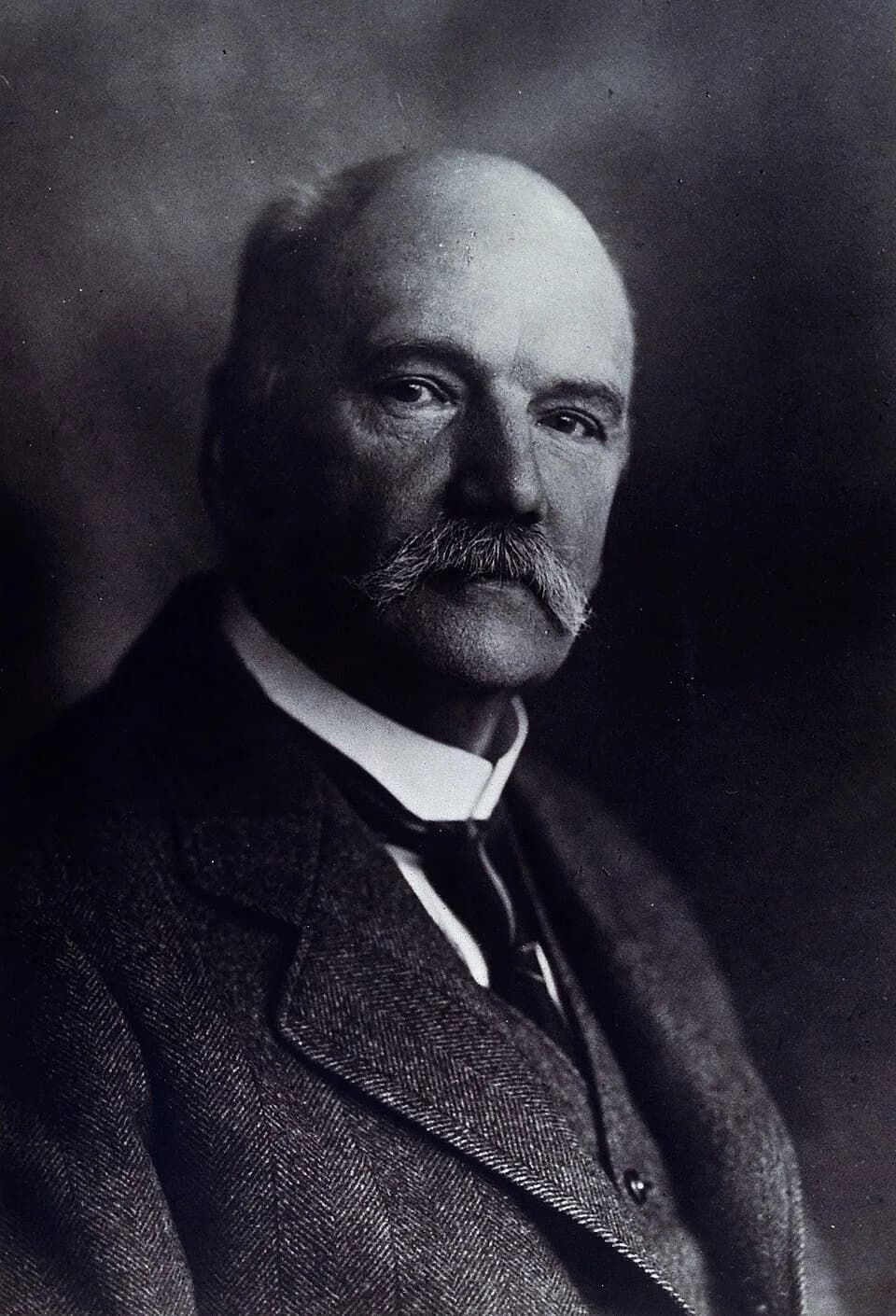 Albrecht Kossel - Karl Martin Leonhard Albrecht Kossel. Photograph.
Iconographic Collections