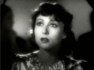 Luise Rainer - Cropped screenshot of Luise Rainer from the trailer for the film Dramatic School