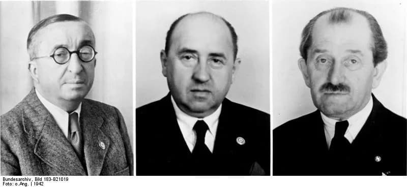 Ferdinand Porsche - For documentary purposes the German Federal Archive often retained the original image captions, which may be erroneous, biased, obsolete or politically extreme. Ernst Heinkel, Walt