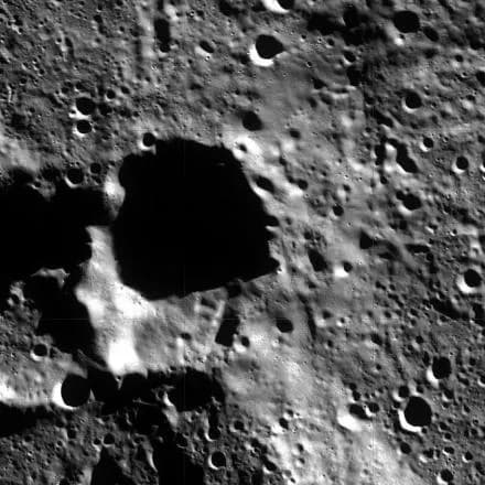 Bernardo Houssay - LRO-WAC. Houssay at center in shadows, Nansen floor at right