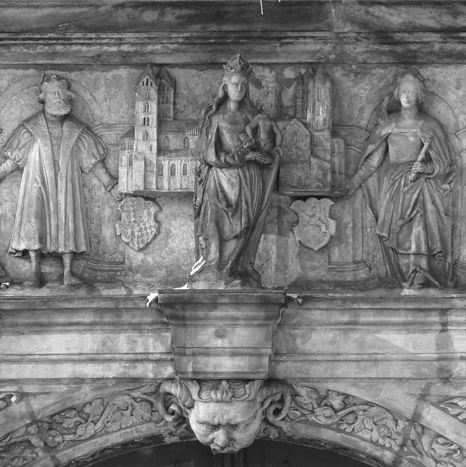 Henry II, Holy Roman Emperor - Schoene Pforte, Kaiserpaar u. Madonna.jpg