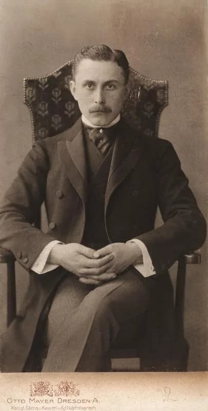 Adolf Loos - Adolf Loos (1870–1933), Fotografie von Otto Mayer.