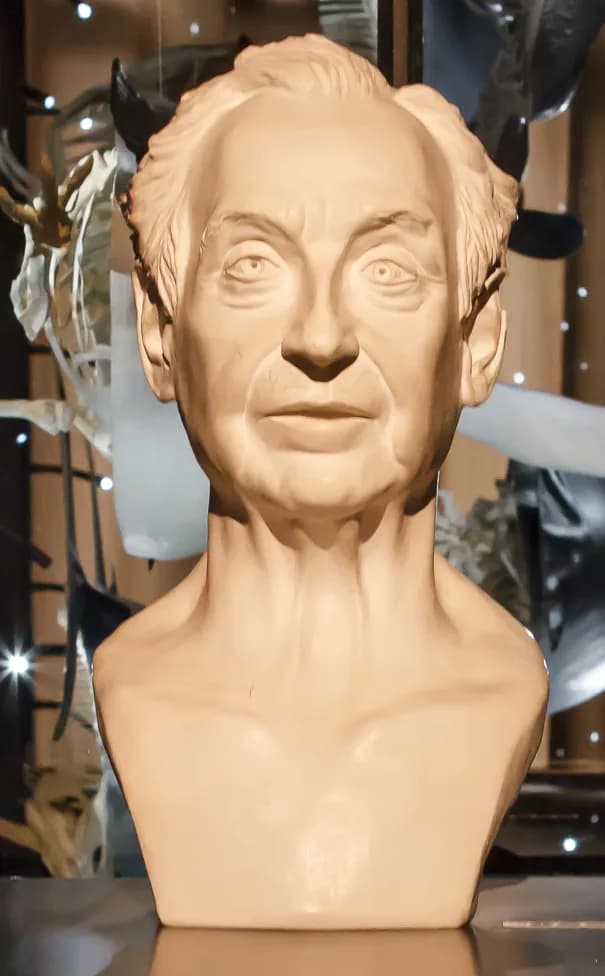 Ernst Mayr - Ernst Mayr - Bust - Museum für Naturkunde - Berlin