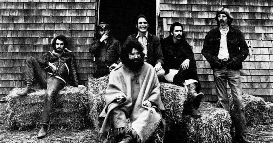 Jerry Garcia - Trade ad for Grateful Dead's album American Beauty (album).To better adapt it to this respective Wikipedia article, the ad was cropped and cleaned in a graphics editing program. The ori