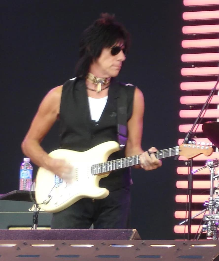 Jeff Beck - Jeff Beck performing at the Crossroads Guitar Festival 2007
