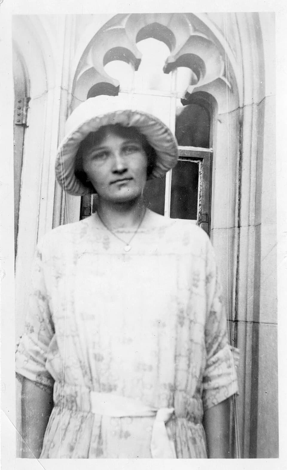 Cecilia Helena Payne Gaposchkin - Subject: Gaposchkin, Cecilia Helena Payne 1900-
Harvard College Observatory
Type: Black-and-white photographs
Topic: Astrophysics
Women scientists
Local n