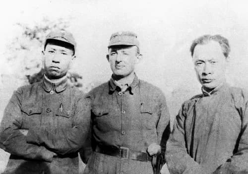 Liu Shaoqi - Jakob Rosenfeld and Liu Shaoqi (left) and Chen Yi (right) taken at the New Fourth Army Headquarters in Yancheng of Jiangsu, China