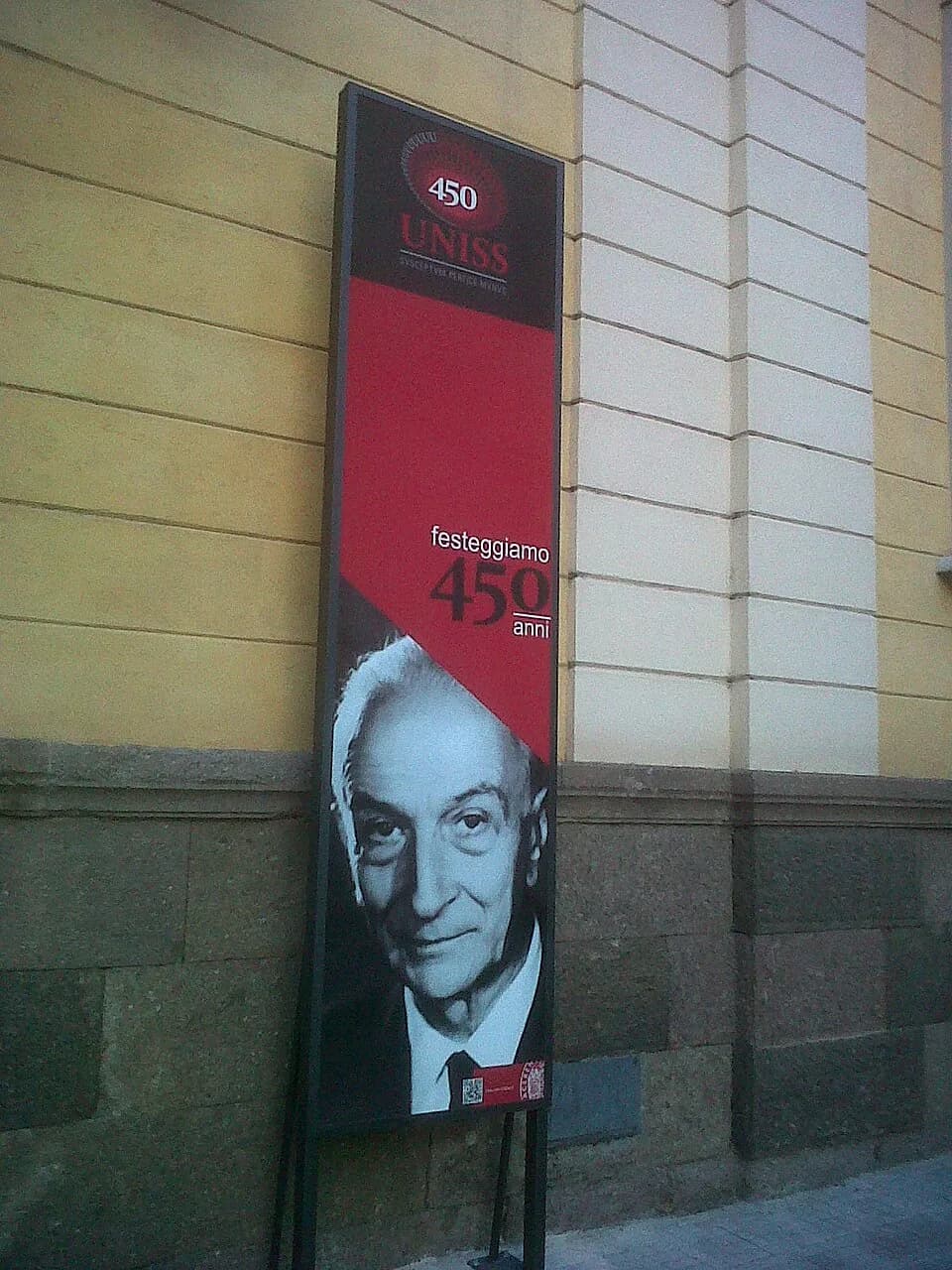 Antonio Segni - Celebrative image of Antonio Segni apposed by Sassari's University