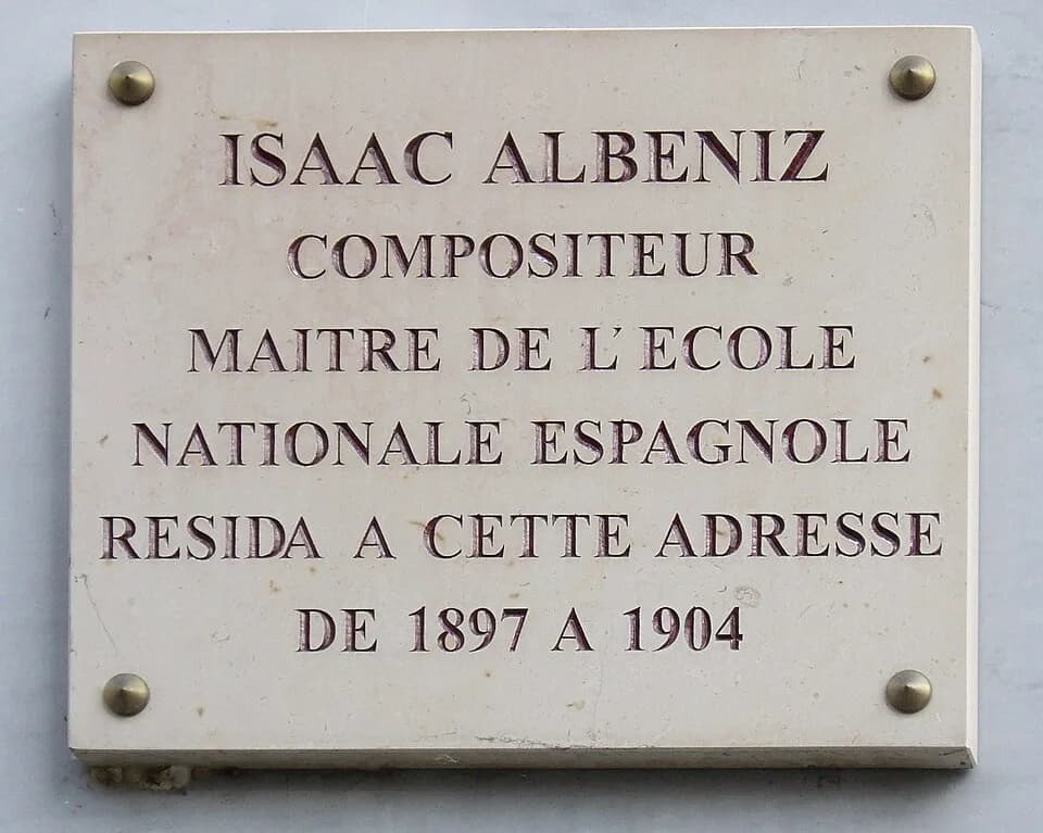 Isaac Albéniz - Plaque commémorative, 49 rue Erlanger, Paris 16e. « Isaac Albéniz, compositeur, maître de l'école nationale espagnole, résida à cette adresse de 1897 à 1904. »