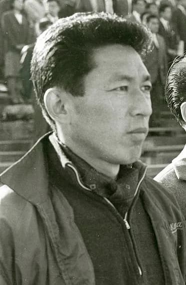 Ken Naganuma - Coach Dettmar Cramer (right) and Ken Naganuma of Japan looks on during the Tokyo International Sports competition match between Japan and Vietnam at Prince Chichibu Rugby Stadium on Oct