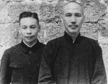 Chiang Ching-kuo - Chiang Ching-kuo (left) with father Chiang Kai-shek (right).