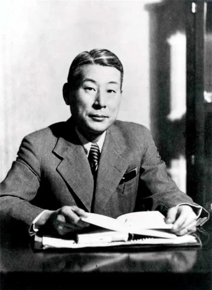 Chiune Sugihara - Japanese diplomat Sugihara Chiune, known as "Japanese Oskar Schindler" (1 January 1900 – 31 July 1986).