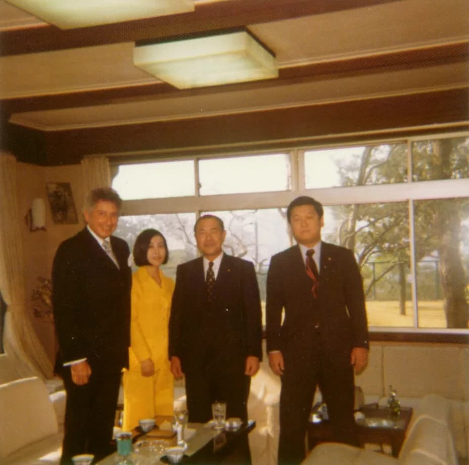 Kakuei Tanaka - Stanford R. Ovshinsky and Momoko Itō met Kakuei Tanaka and Ichirō Ozawa.